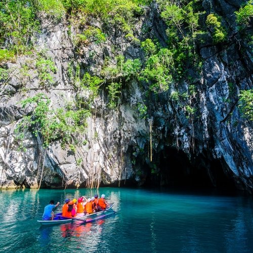 Tourist entering Underground River in Puerto Princesa