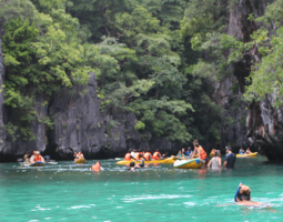 El Nido small lagoon 