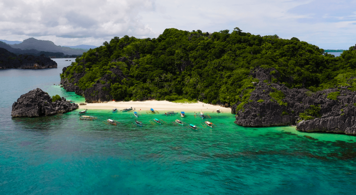 Lahos Beach in Caramoan Island